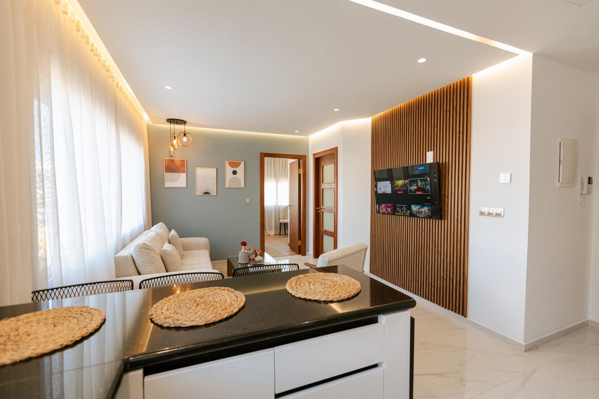 Marina View Residence Luxurious Studio Retreat With Stunning Ocean Views 1 Double Bedroom, 1 Convertible Couch Tanger Eksteriør billede