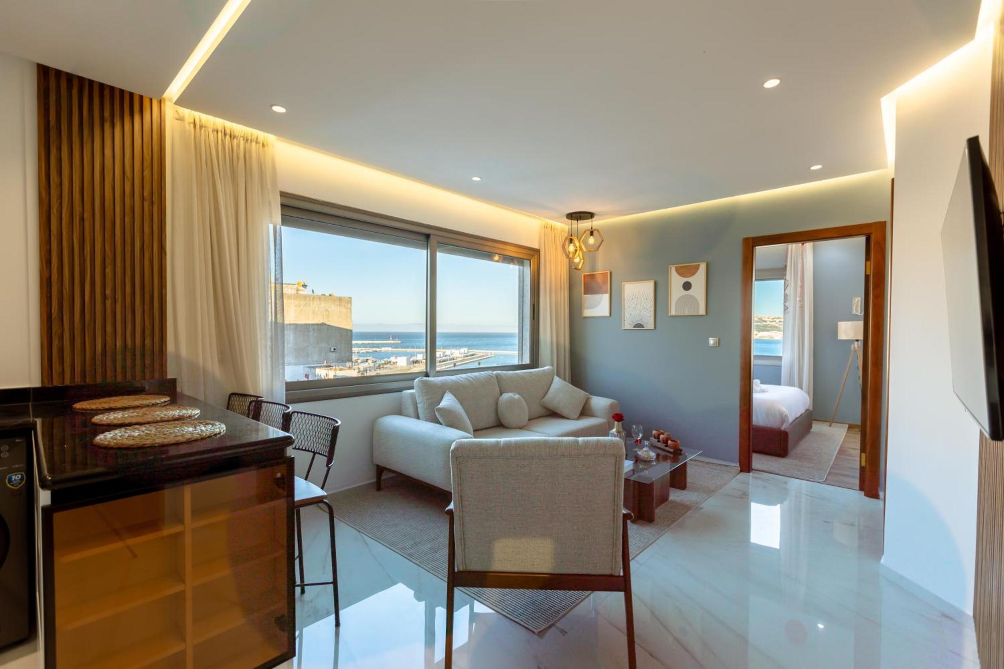 Marina View Residence Luxurious Studio Retreat With Stunning Ocean Views 1 Double Bedroom, 1 Convertible Couch Tanger Eksteriør billede