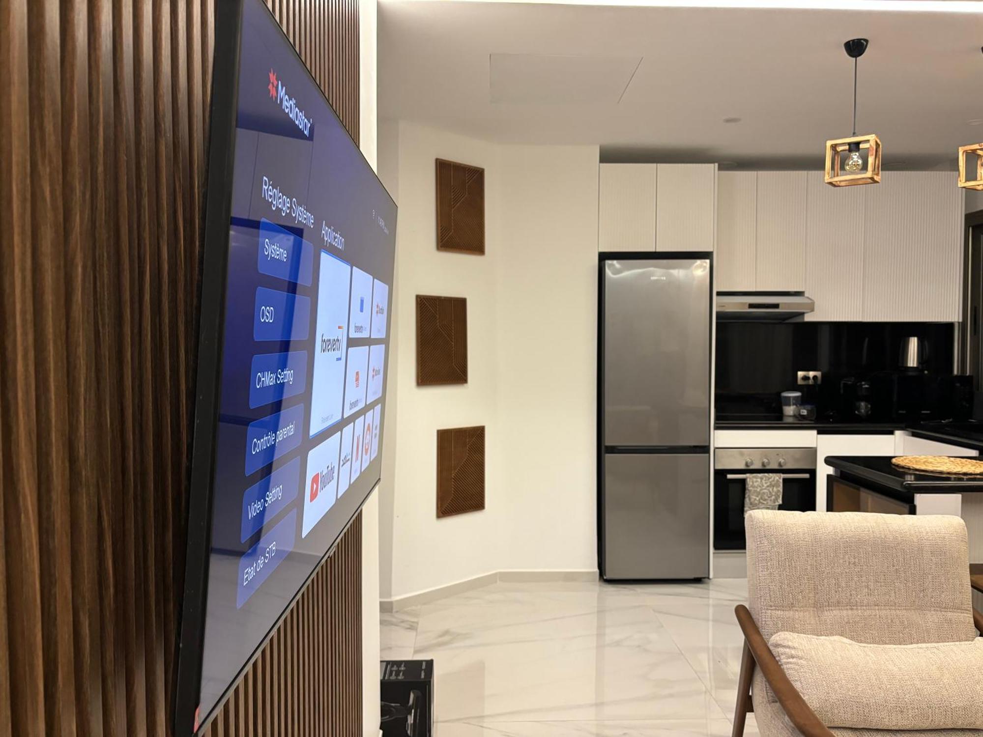 Marina View Residence Luxurious Studio Retreat With Stunning Ocean Views 1 Double Bedroom, 1 Convertible Couch Tanger Eksteriør billede